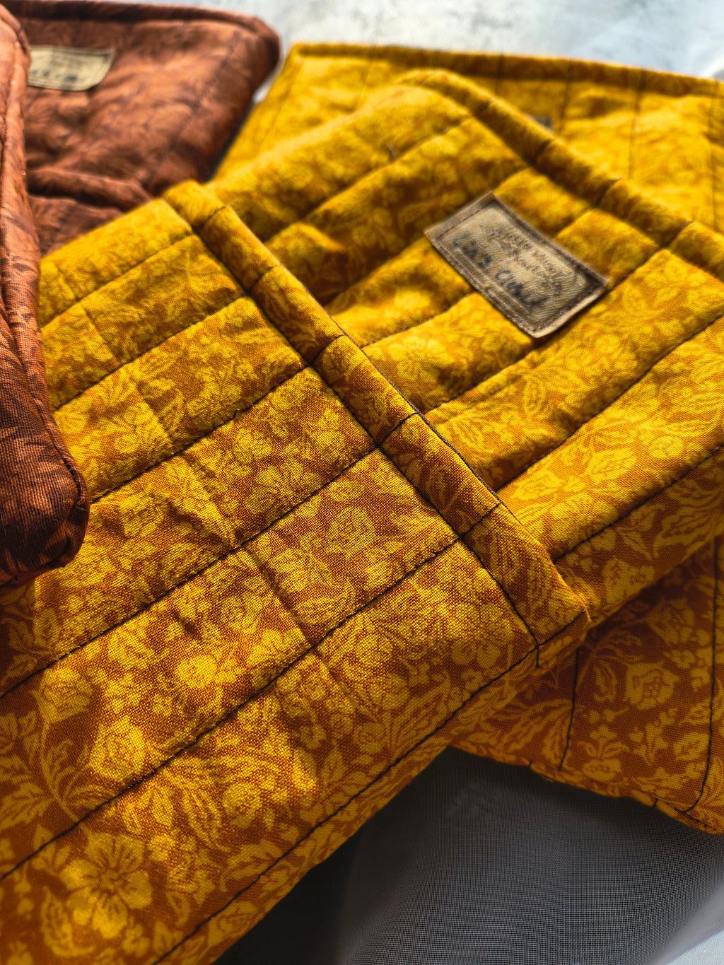 Autumn gold Book/Tablet Sleeve (L) (Limited Edition)