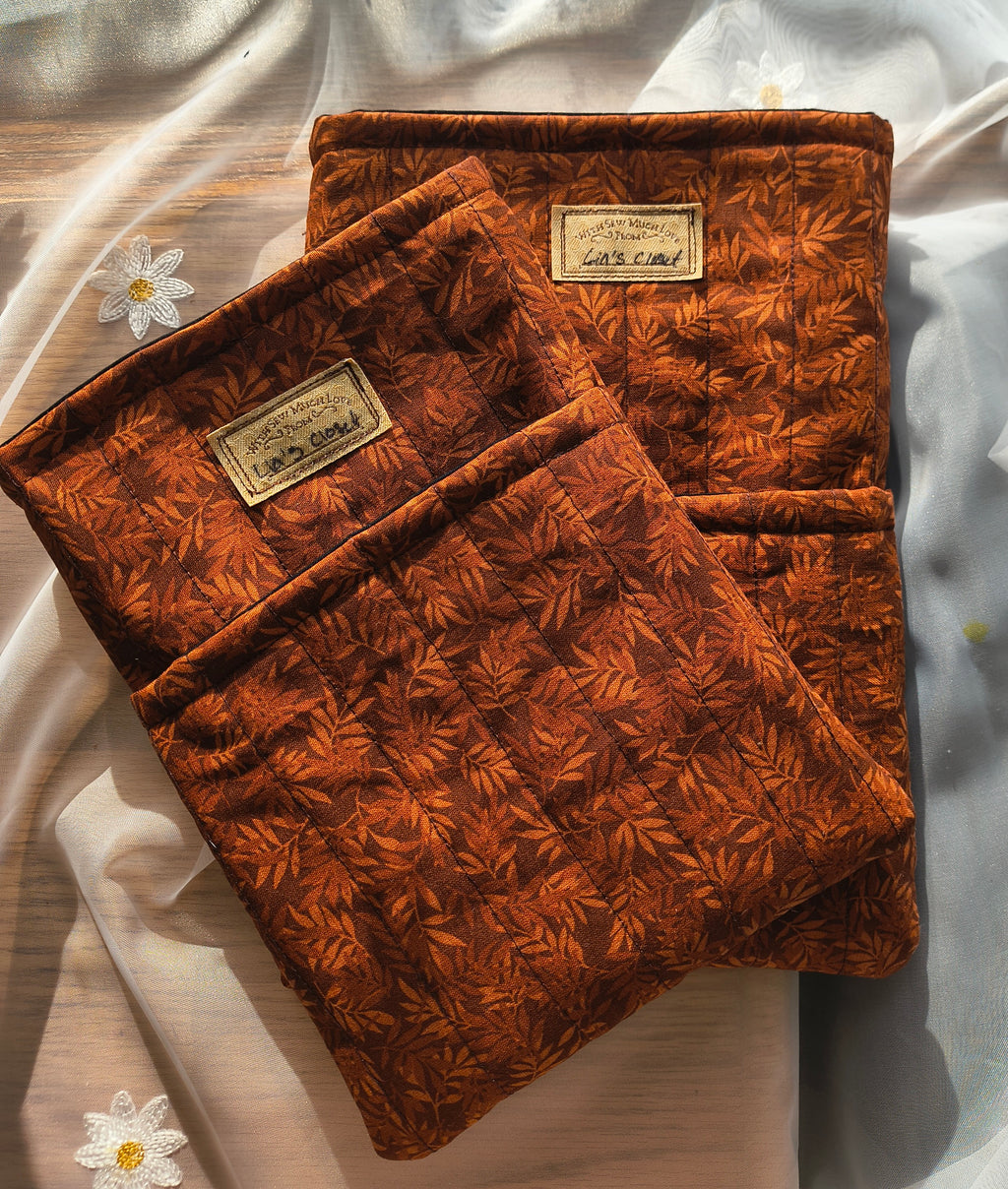 Falling Leaves Book/Tablet Sleeve (L) (Limited Edition)